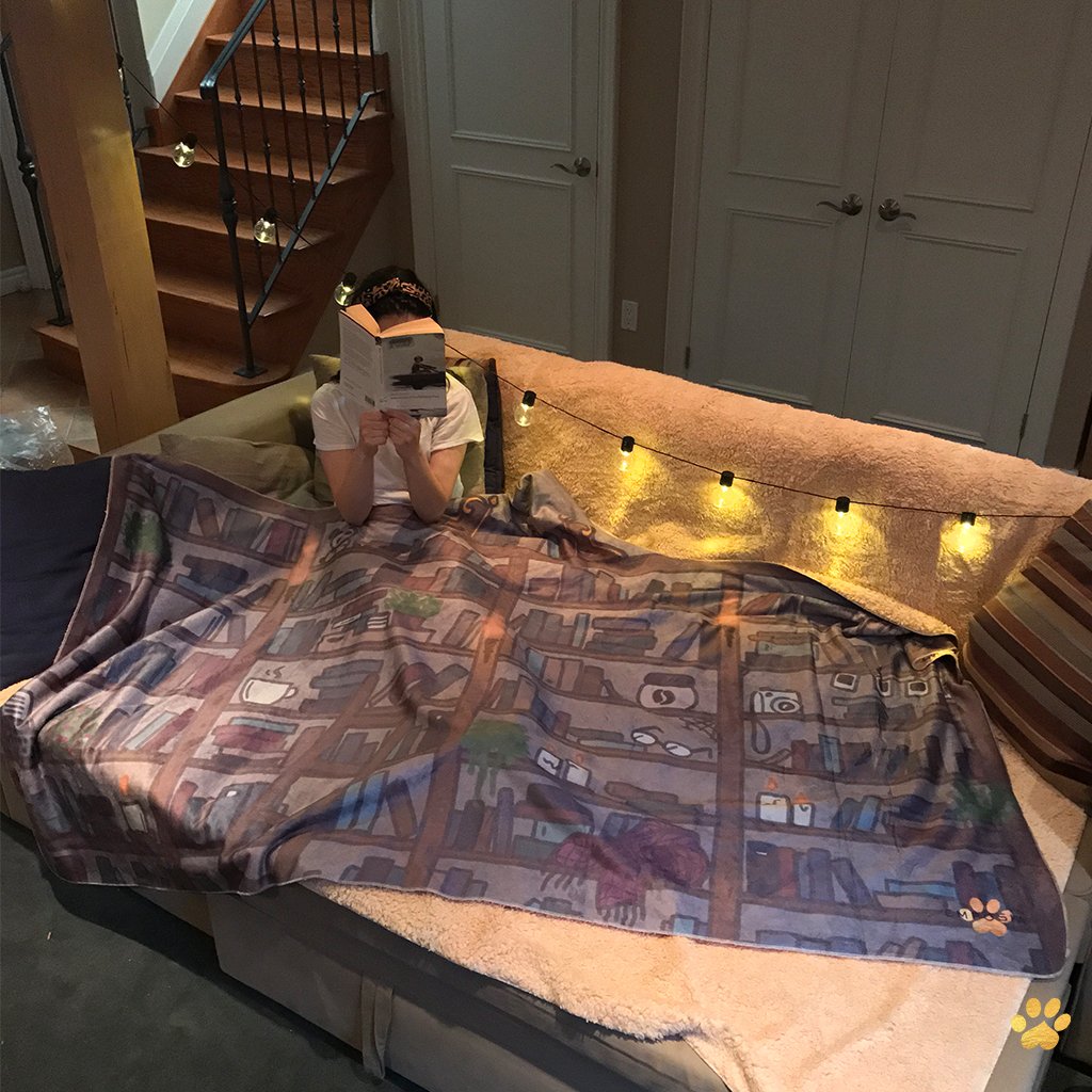 Bookish 📚 Hooded Blankets