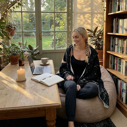 Book Lover 📚 Hooded Blankets